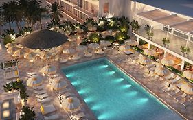 The Sunny Miami Sunny Isles Beach,Curio Collection By Hilton